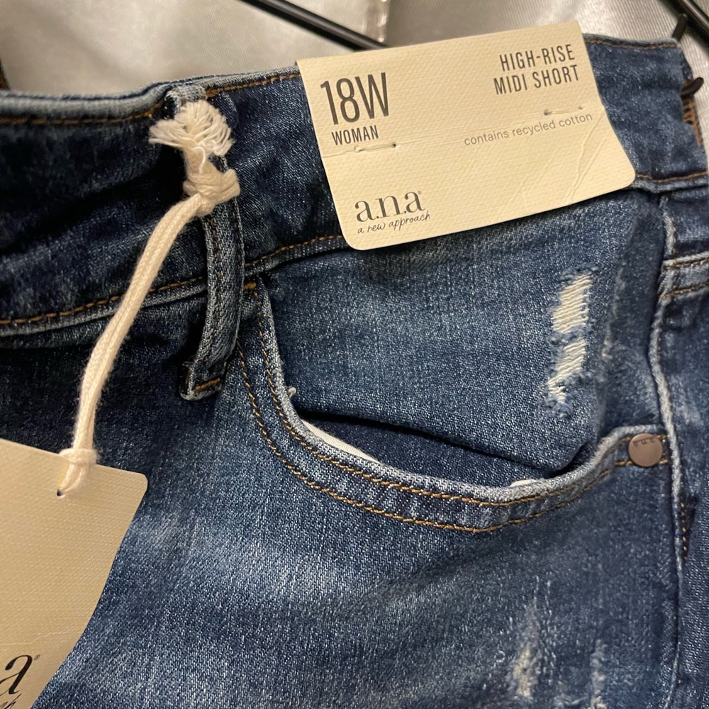 a.n.a plus size women distressed Jean shorts. - Picture 2 of 5
